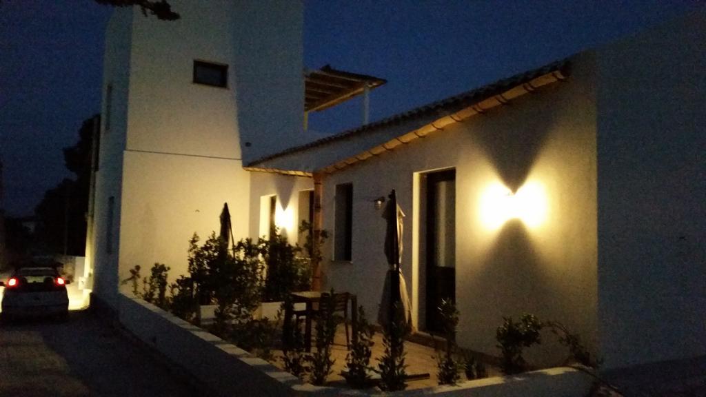 Casa Vacanze Senia Del Rais Favignana Cameră foto